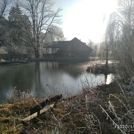 Srub U Vody V Celine Maison d'hôtes Borotice